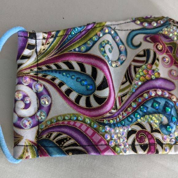 Face Mask - Picture 4 of 8